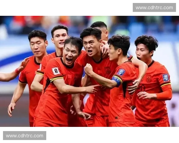 中国队历史首次进入世界杯决赛圈 引发足球热潮与全民期待 中国队历史首次进入世界杯决赛圈 引发足球热潮与全民期待